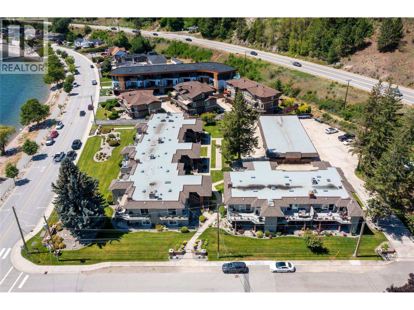 209 4340B Beach Avenue, Peachland