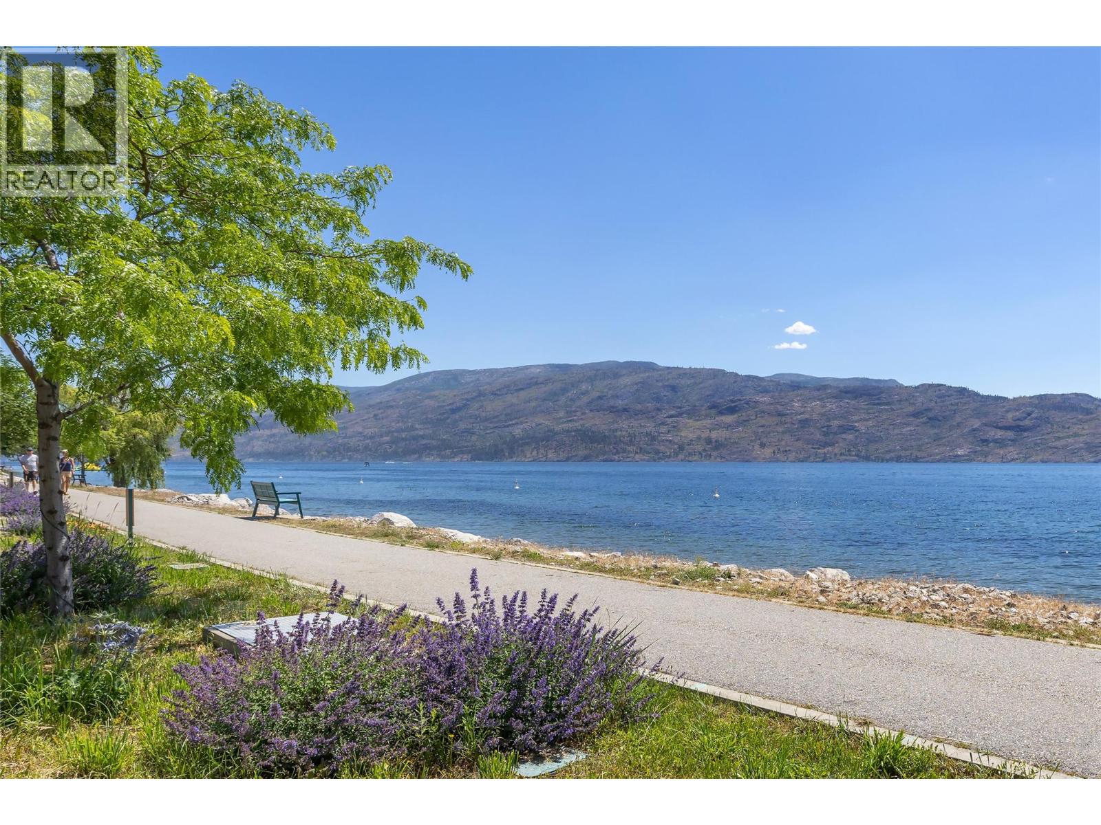 209 4340B Beach Avenue, Peachland