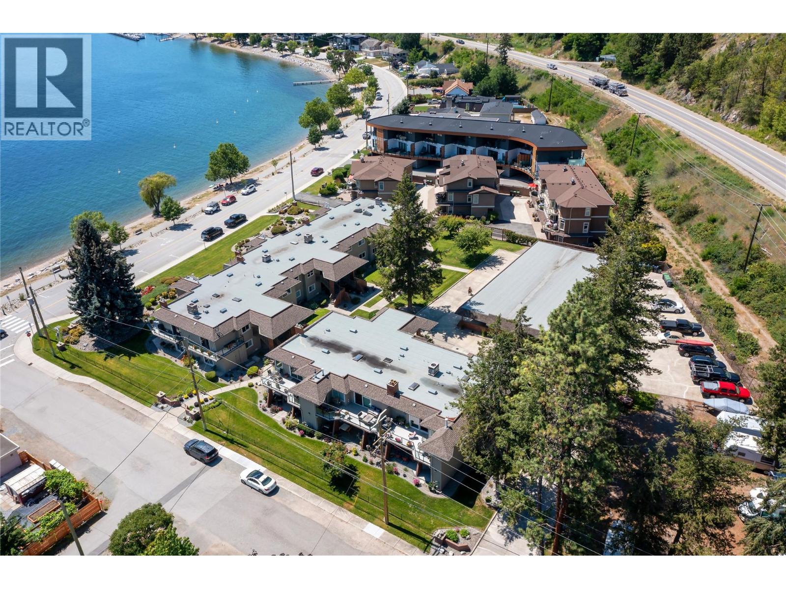 209 4340B Beach Avenue, Peachland