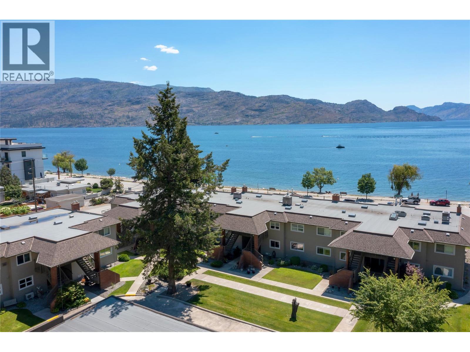 209 4340B Beach Avenue, Peachland