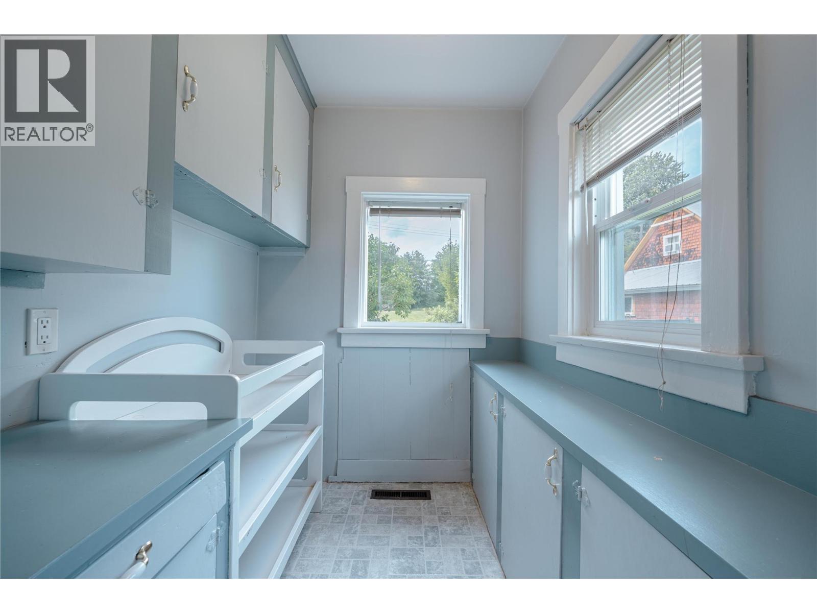614 Railway Avenue, Revelstoke