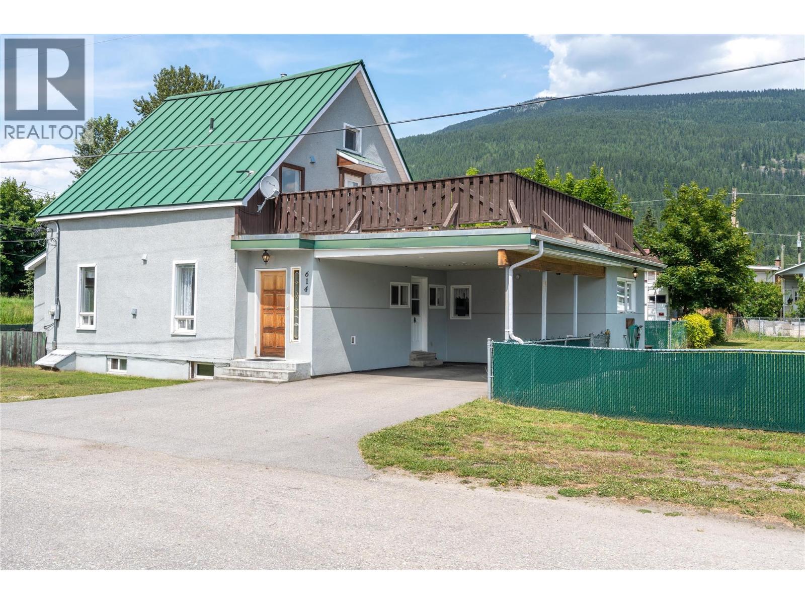 614 Railway Avenue, Revelstoke