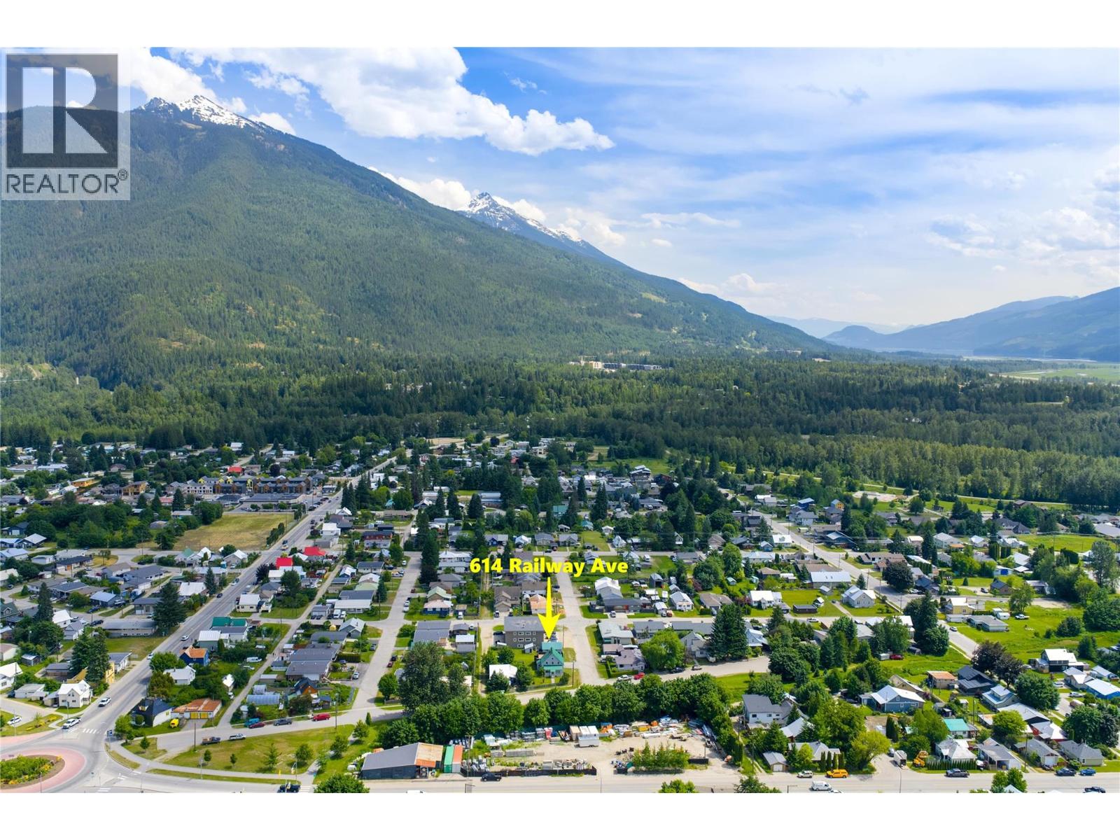 614 Railway Avenue, Revelstoke