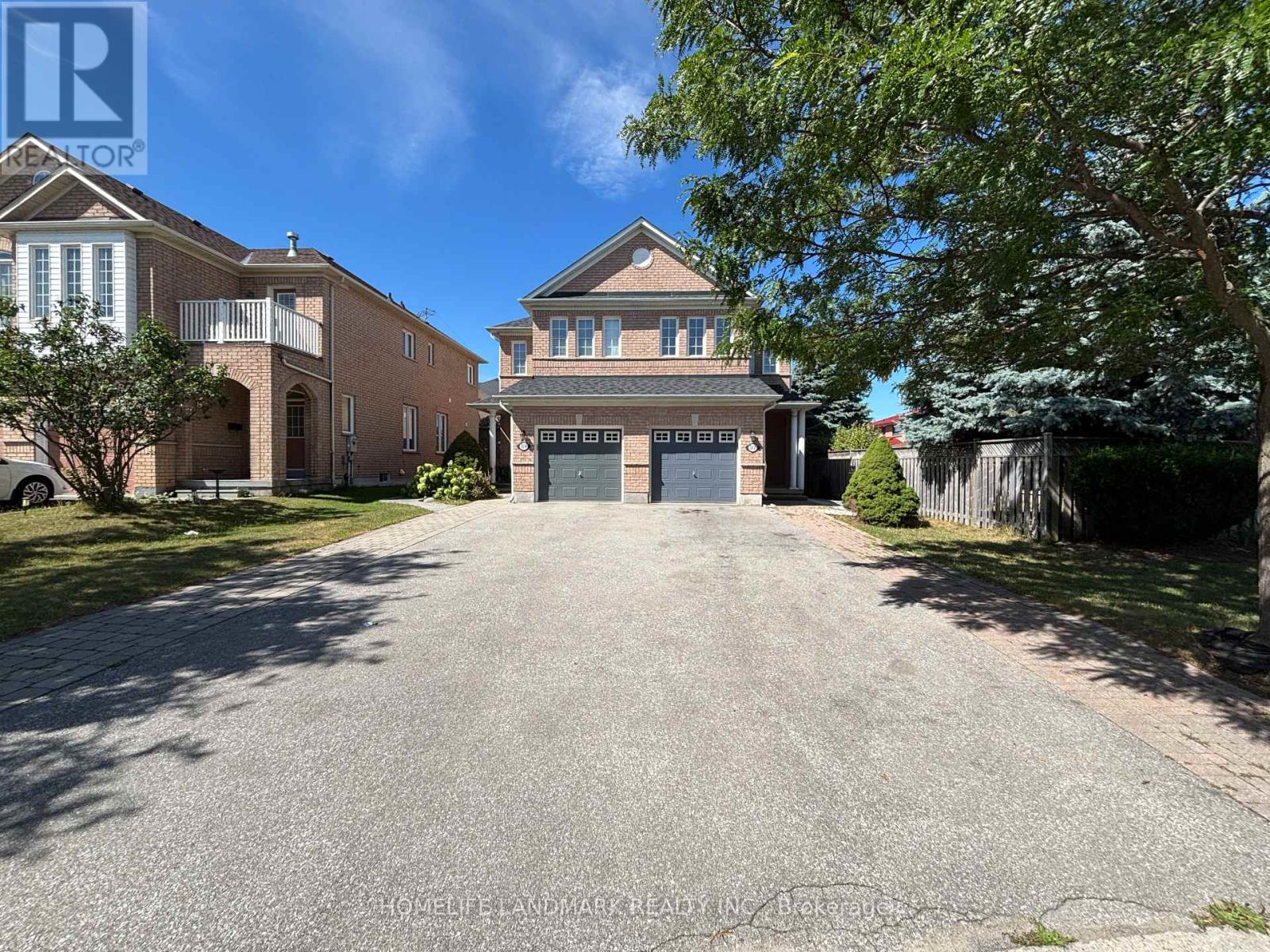 Photo 5 of 312 Tall Grass Trail, Vaughan ON