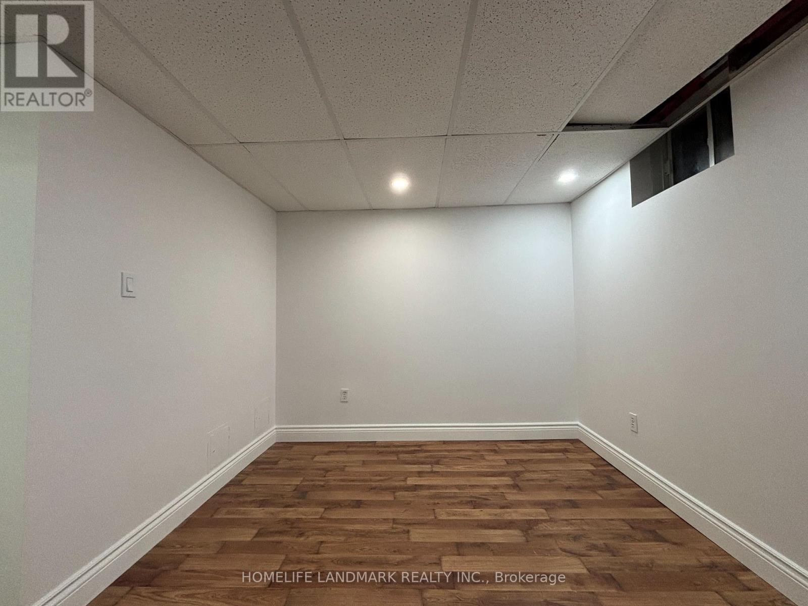 Photo 26 of 312 Tall Grass Trail, Vaughan ON