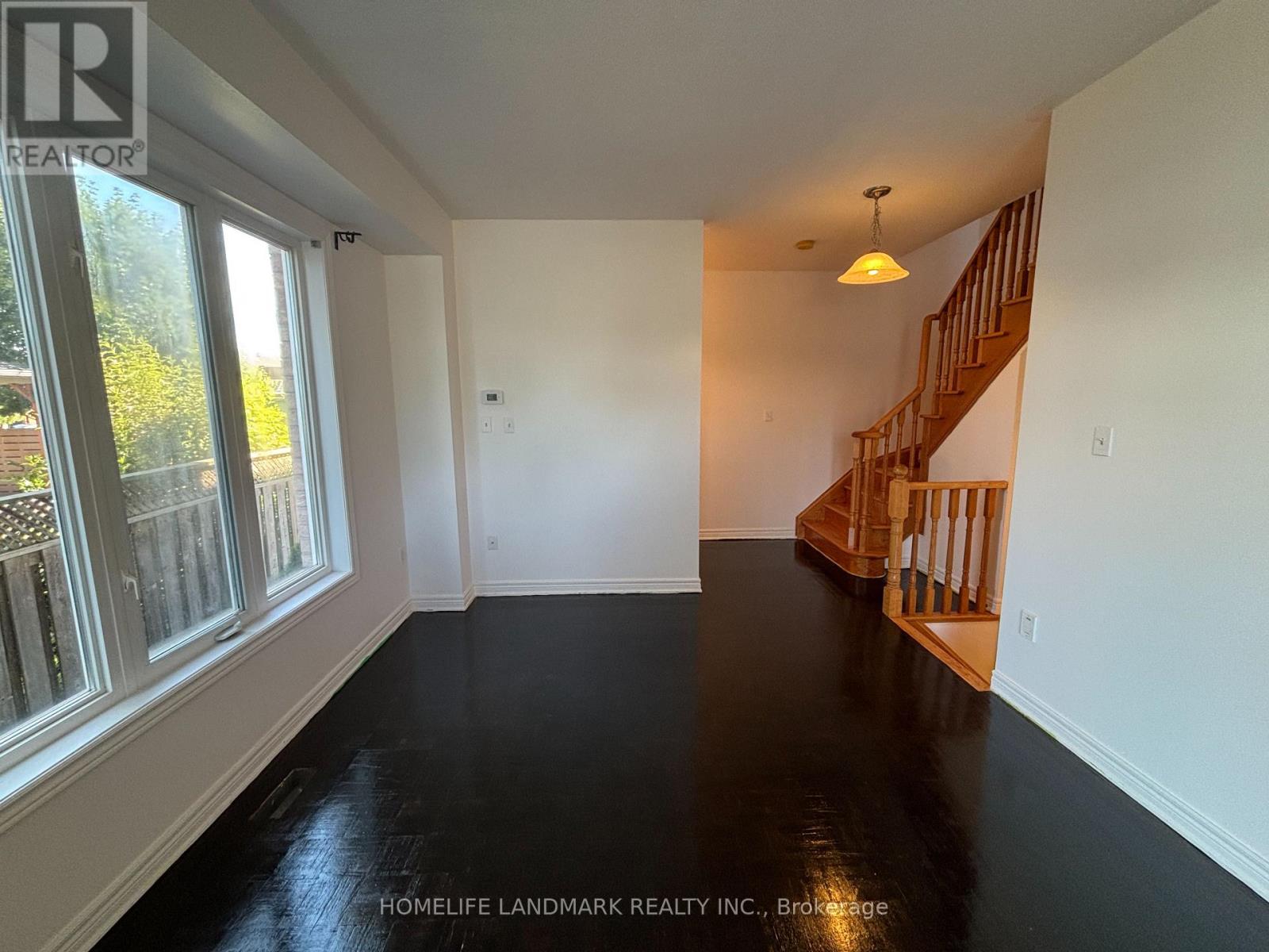Photo 22 of 312 Tall Grass Trail, Vaughan ON
