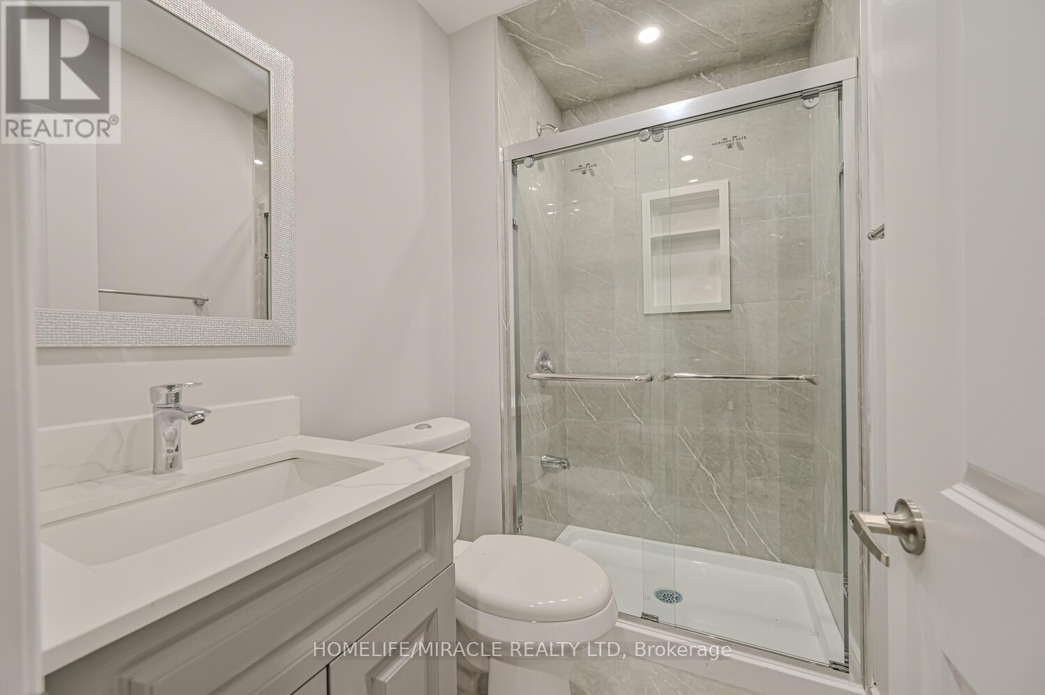 Photo 29 of 8 Beatrice Drive, Wasaga Beach ON