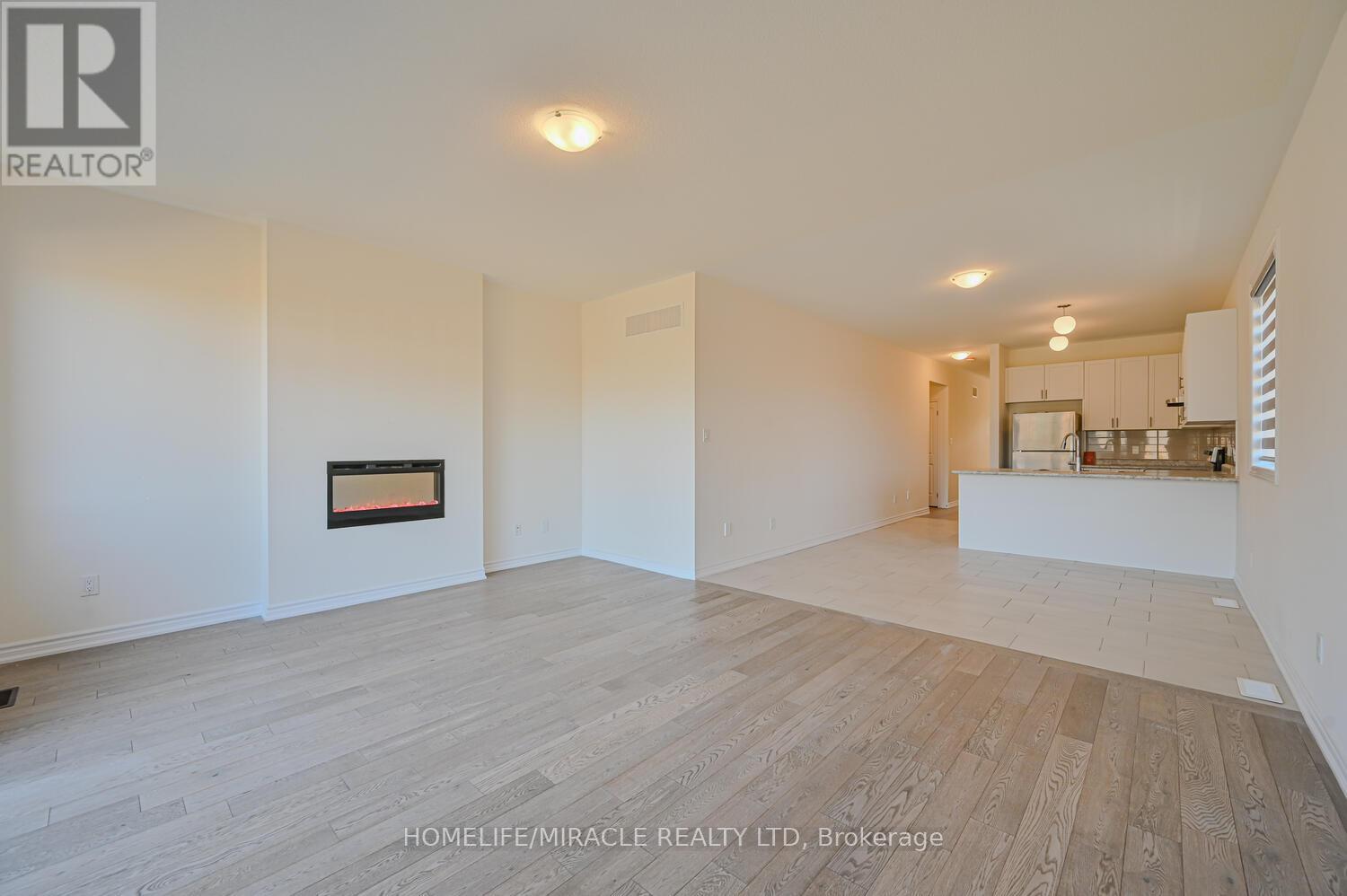 Photo 8 of 8 Beatrice Drive, Wasaga Beach ON