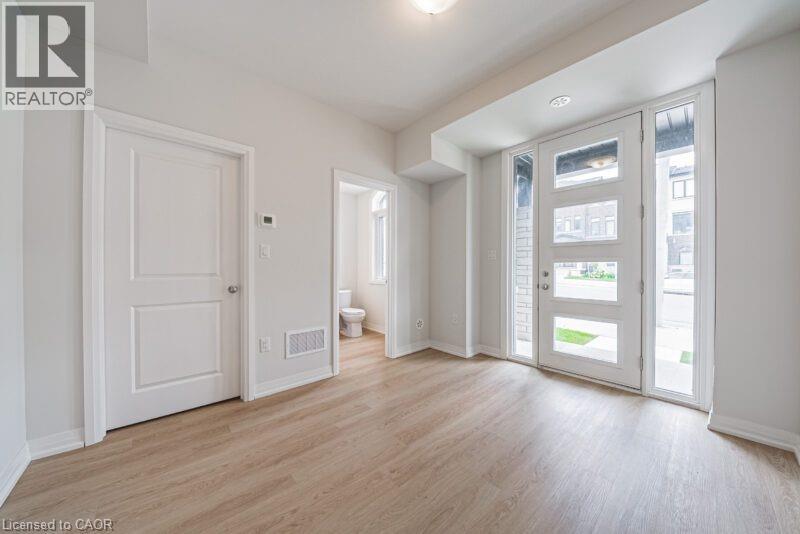 Photo 9 of 155 Equestrian Way Unit 22, Cambridge ON