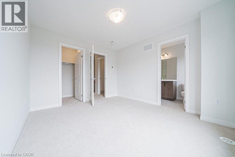 Photo 4 of 155 Equestrian Way Unit 22, Cambridge ON