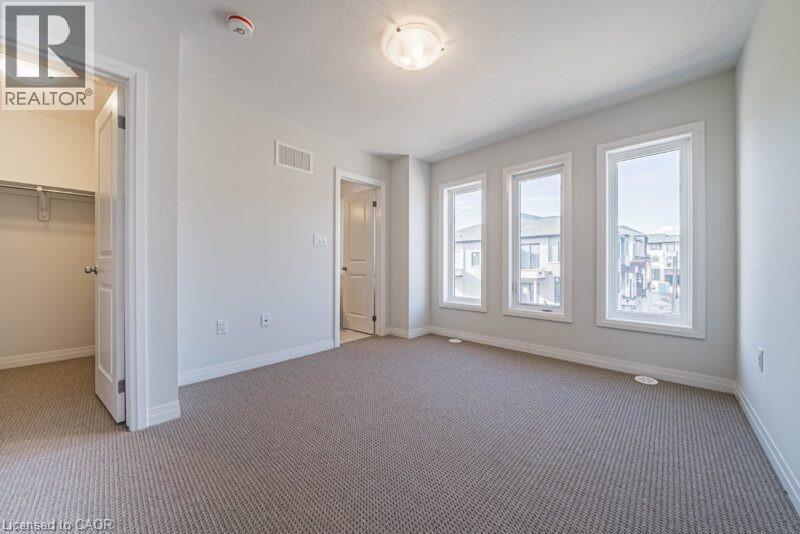 Photo 4 of 155 Equestrian Way Unit 90, Cambridge ON