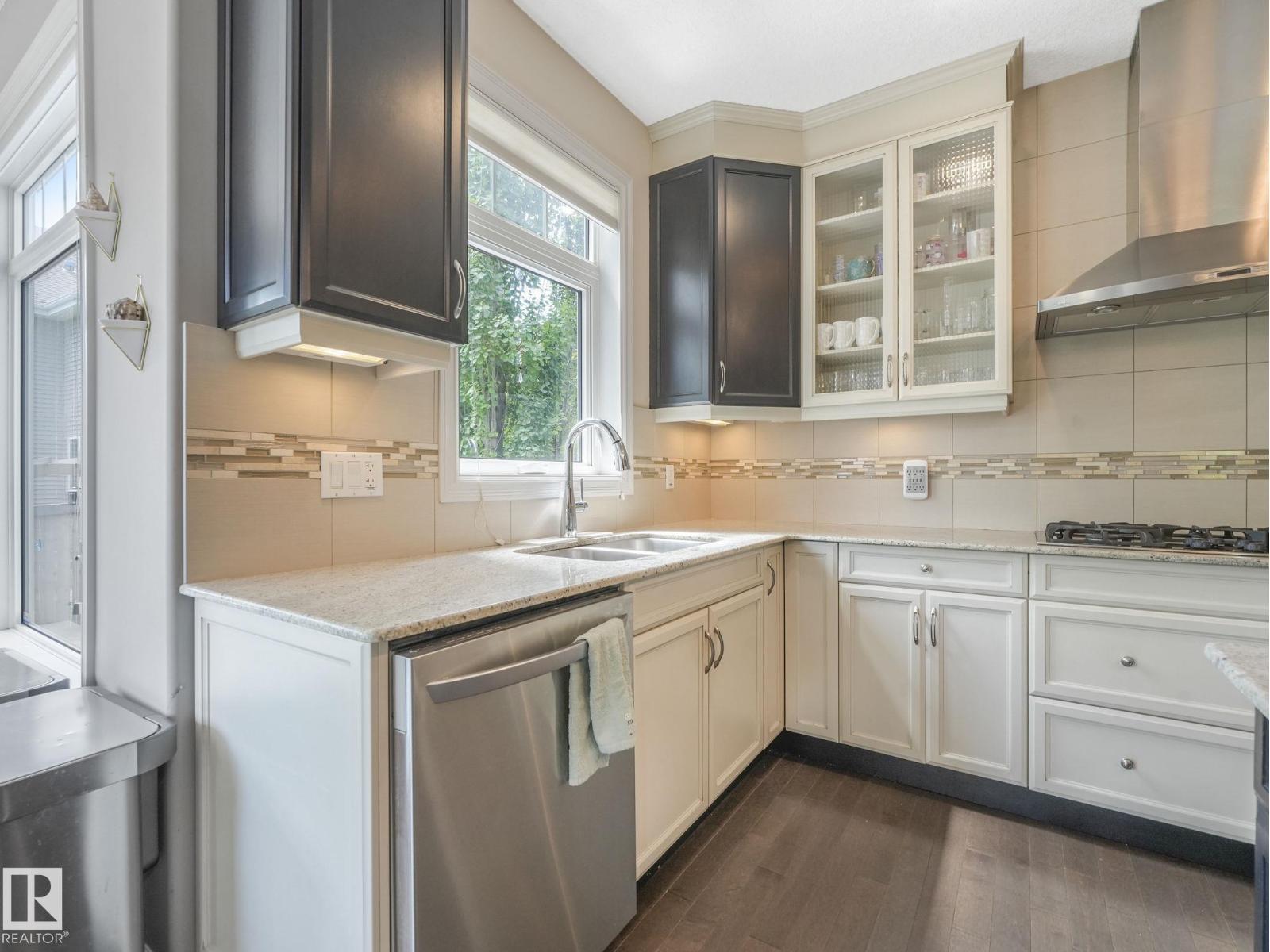Photo 38 of 932 Summerside Li Sw Sw, Edmonton AB