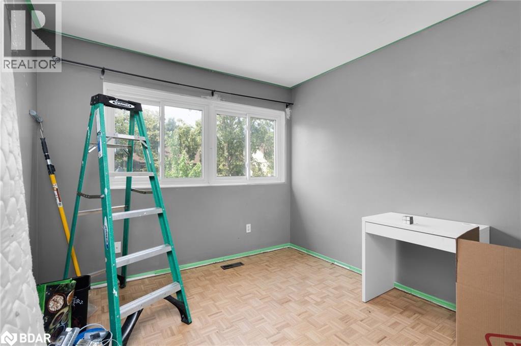 Photo 19 of 28 Donald Street Unit 68, Barrie ON