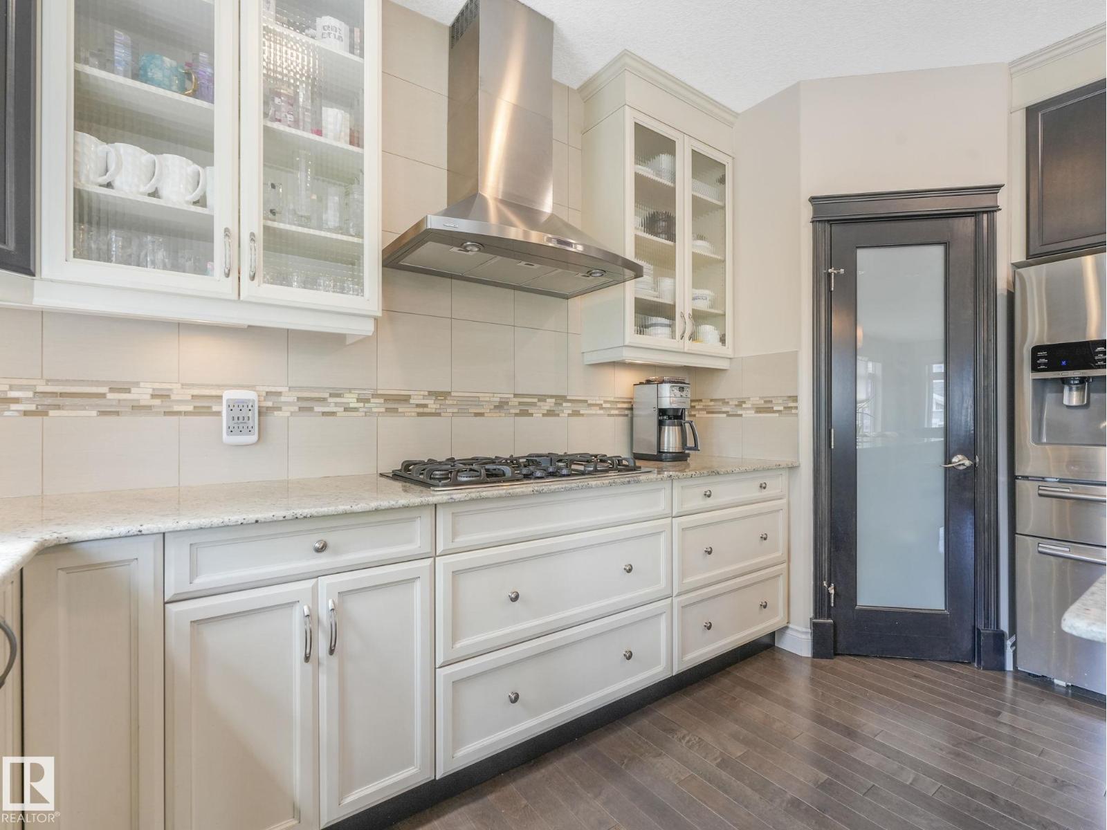 Photo 39 of 932 Summerside Li Sw Sw, Edmonton AB