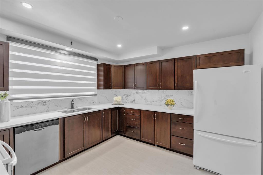 Photo 1 of 1 Primrose Crescent, Winnipeg MB