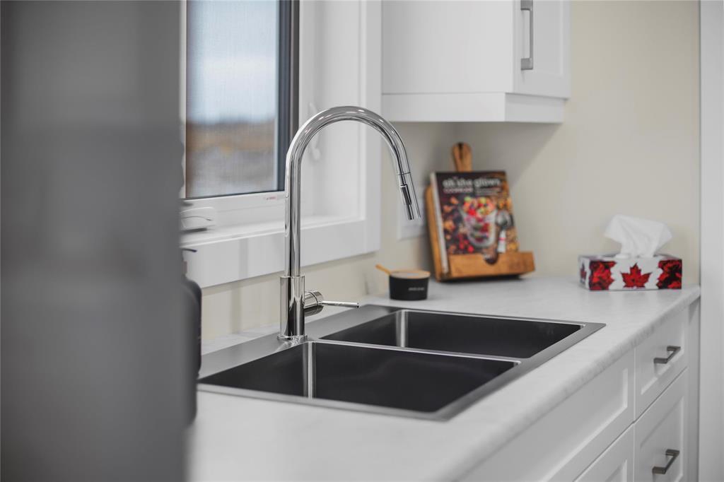 Photo 1 of 229 Kingshead Road, Niverville MB