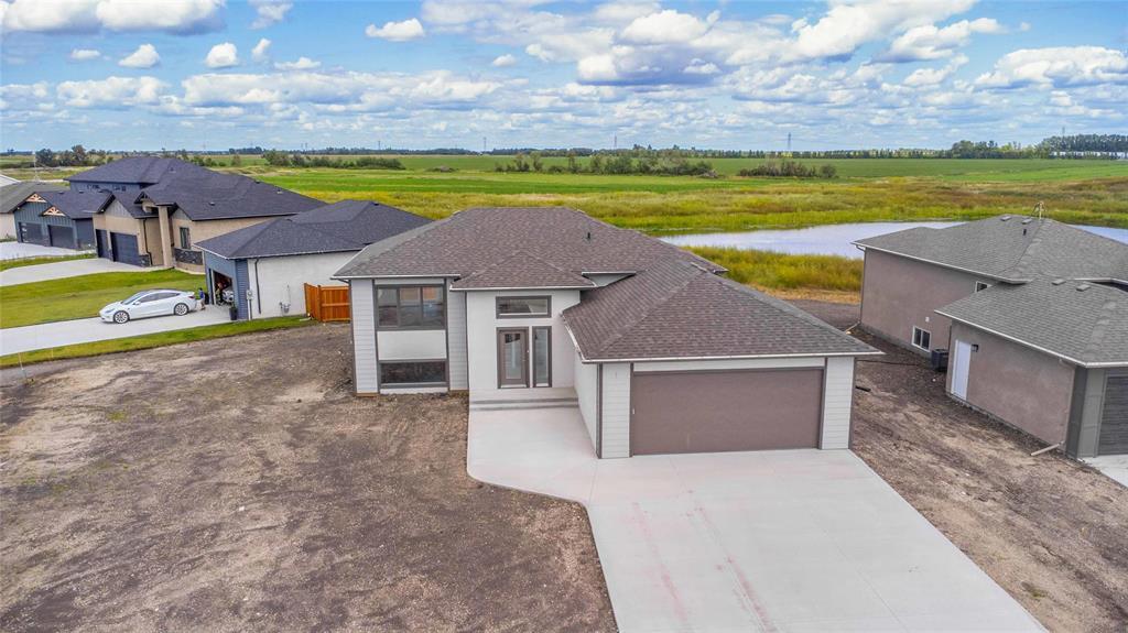 Photo 21 of 450 Sand Piper Trail N, Landmark MB