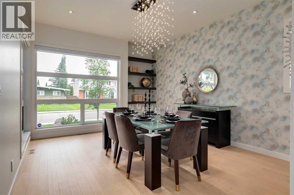 Single Family House for Sale in   Avenue SW North Glenmore Park Calgary 