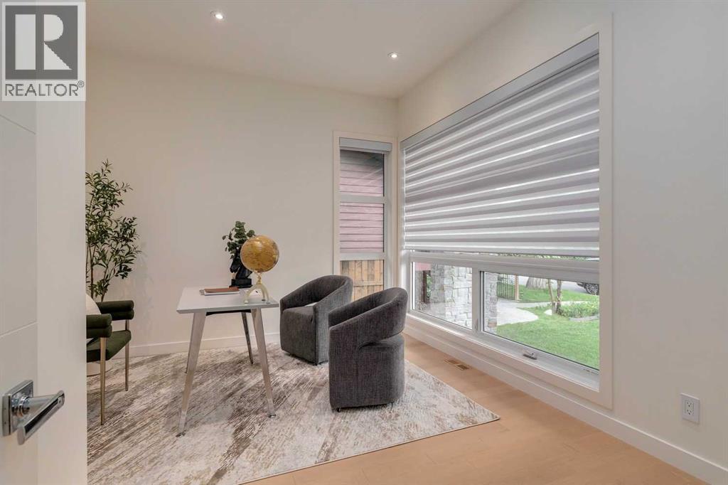 Single Family House for Sale in   Avenue SW North Glenmore Park Calgary 