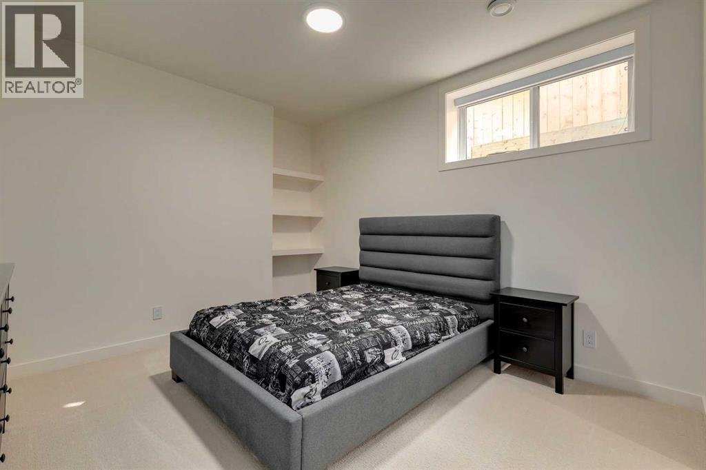 Single Family House for Sale in   Avenue SW North Glenmore Park Calgary 