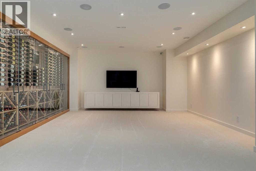 Single Family House for Sale in   Avenue SW North Glenmore Park Calgary 