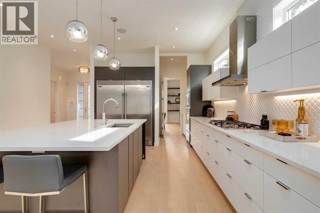 Single Family House for Sale in   Avenue SW North Glenmore Park Calgary 