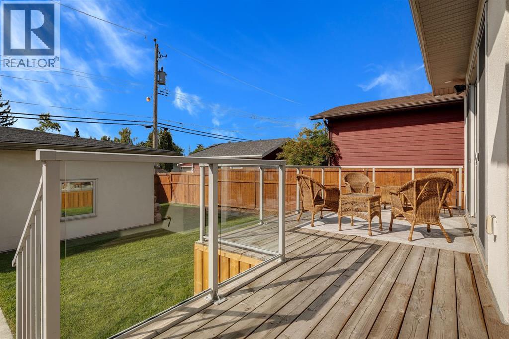 Single Family House for Sale in   Avenue SW North Glenmore Park Calgary 
