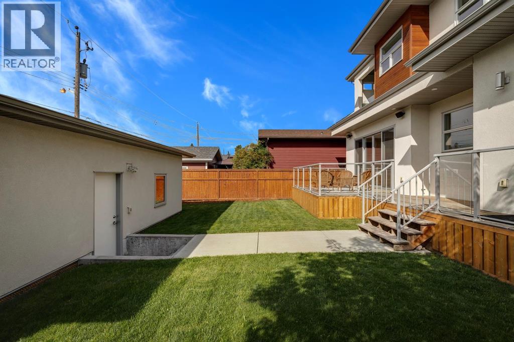 Single Family House for Sale in   Avenue SW North Glenmore Park Calgary 
