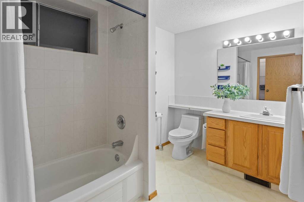Single Family House Bungalow for Sale in  Scripps Landing NW Scenic Acres Calgary 