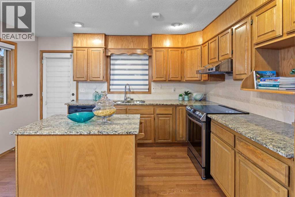 Single Family House Bungalow for Sale in  Scripps Landing NW Scenic Acres Calgary 