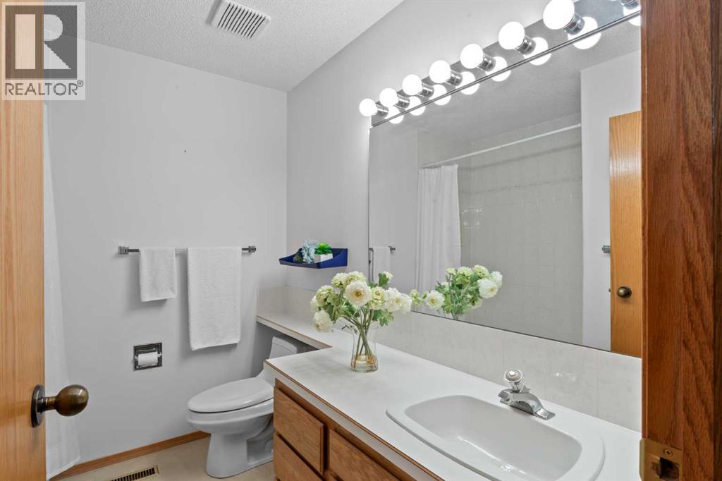 Single Family House Bungalow for Sale in  Scripps Landing NW Scenic Acres Calgary 