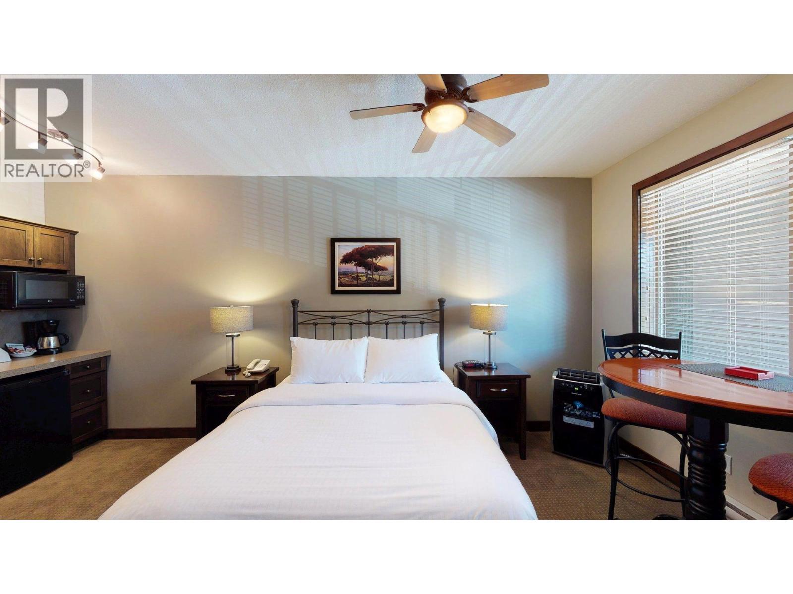 #634 B 600 BIGHORN BOULEVARD - 39