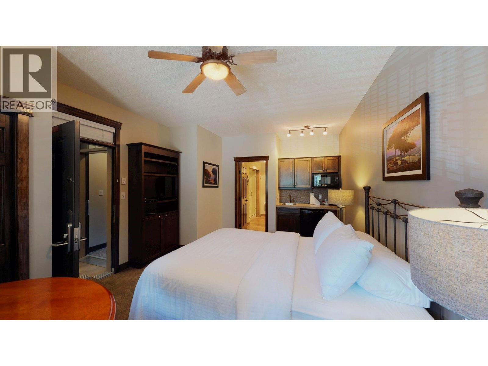 #634 B 600 BIGHORN BOULEVARD - 41