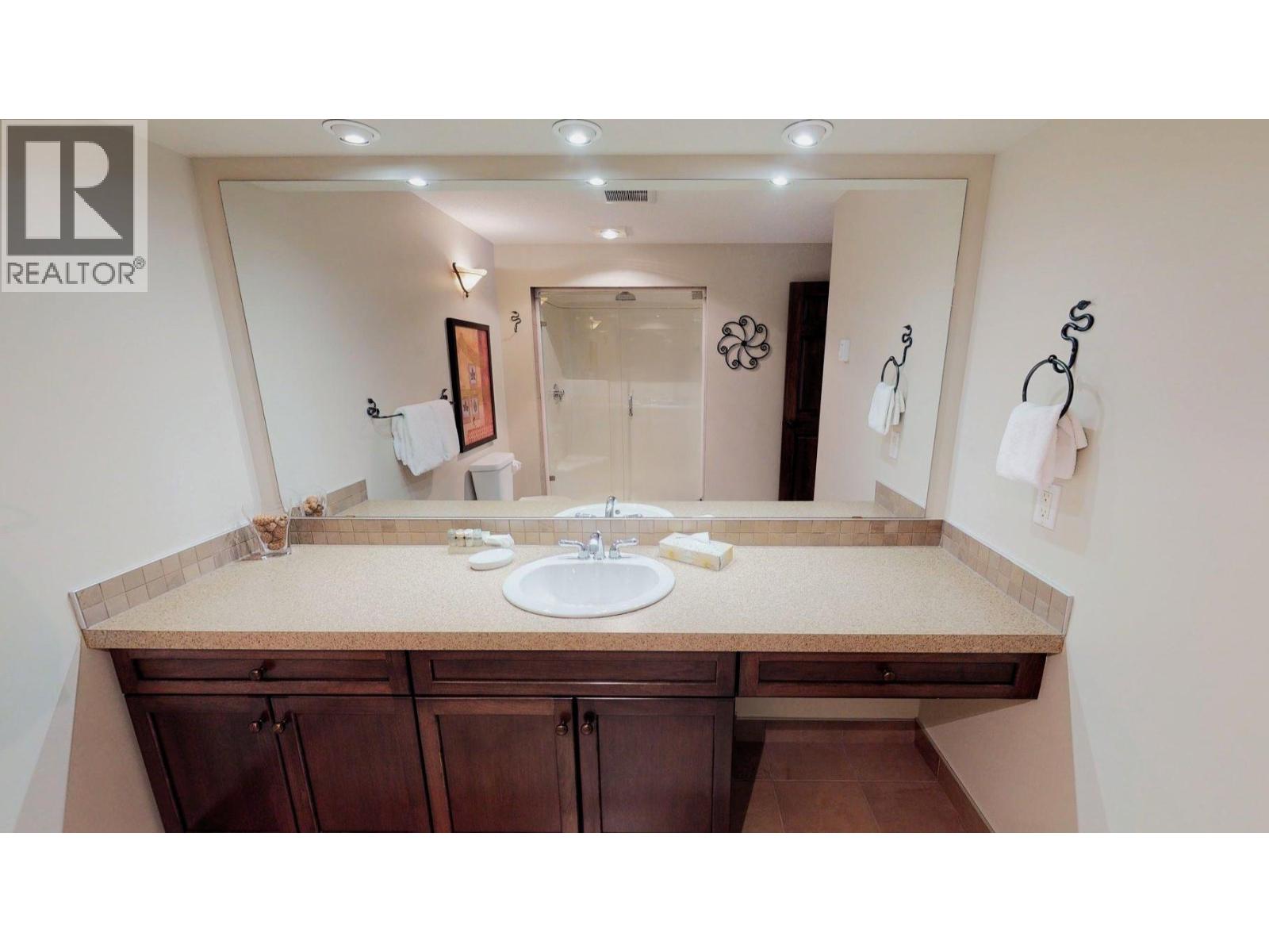 #634 B 600 BIGHORN BOULEVARD - 44