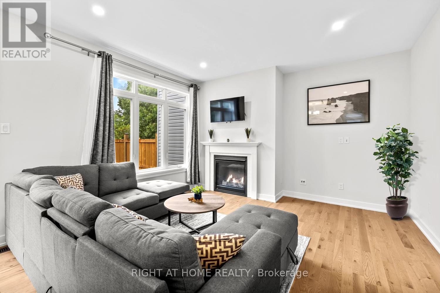 Photo 15 of 47 Mac Beattie Drive, Arnprior ON