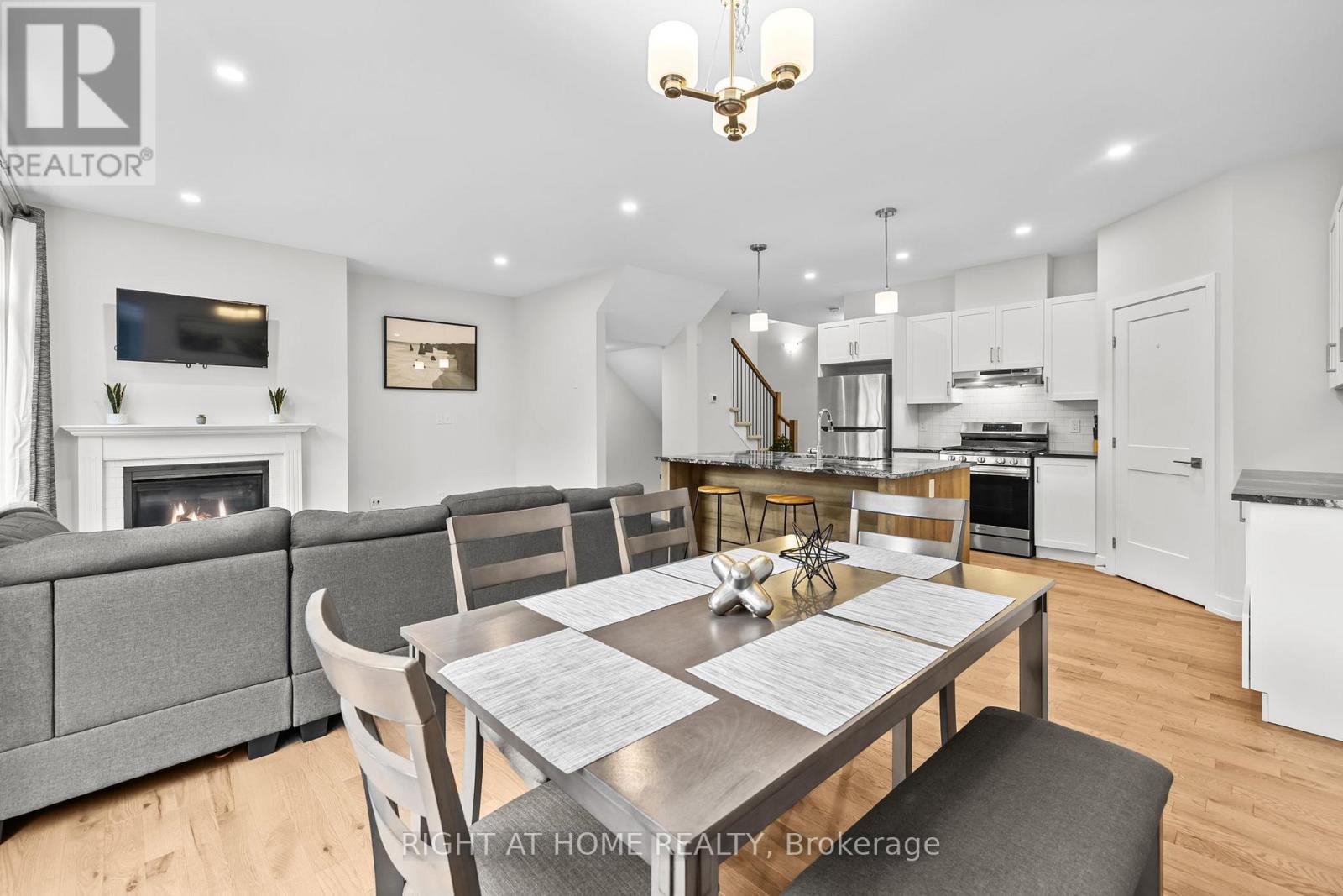 Photo 16 of 47 Mac Beattie Drive, Arnprior ON