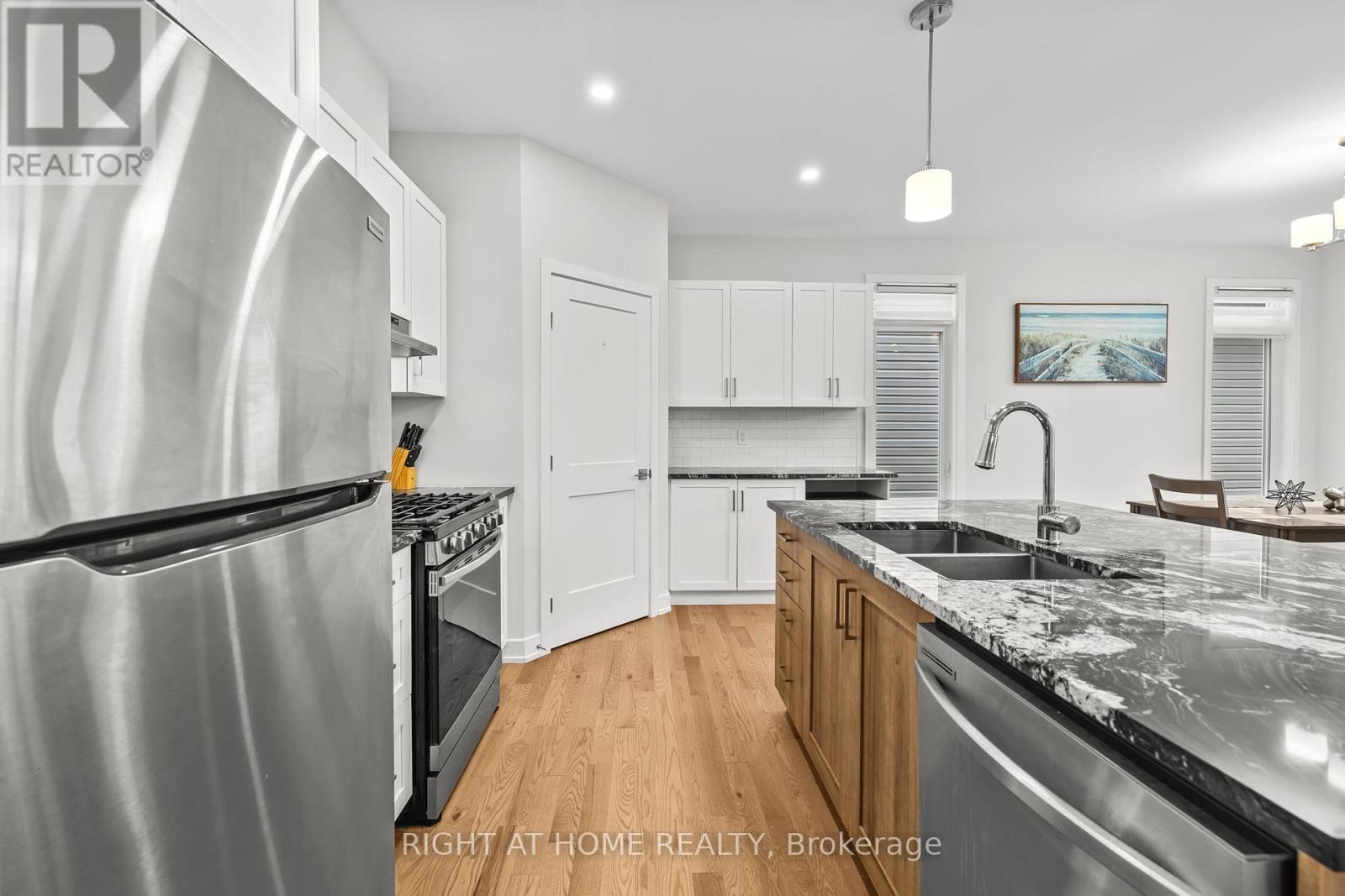 Photo 20 of 47 Mac Beattie Drive, Arnprior ON