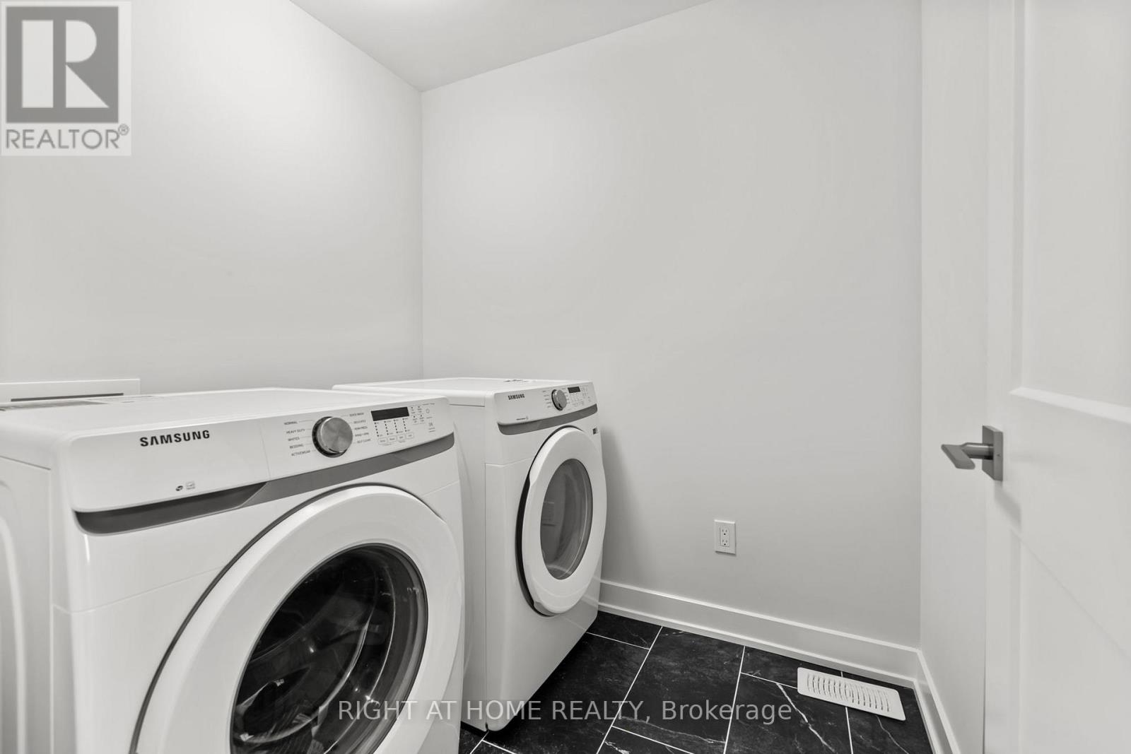 Photo 22 of 47 Mac Beattie Drive, Arnprior ON