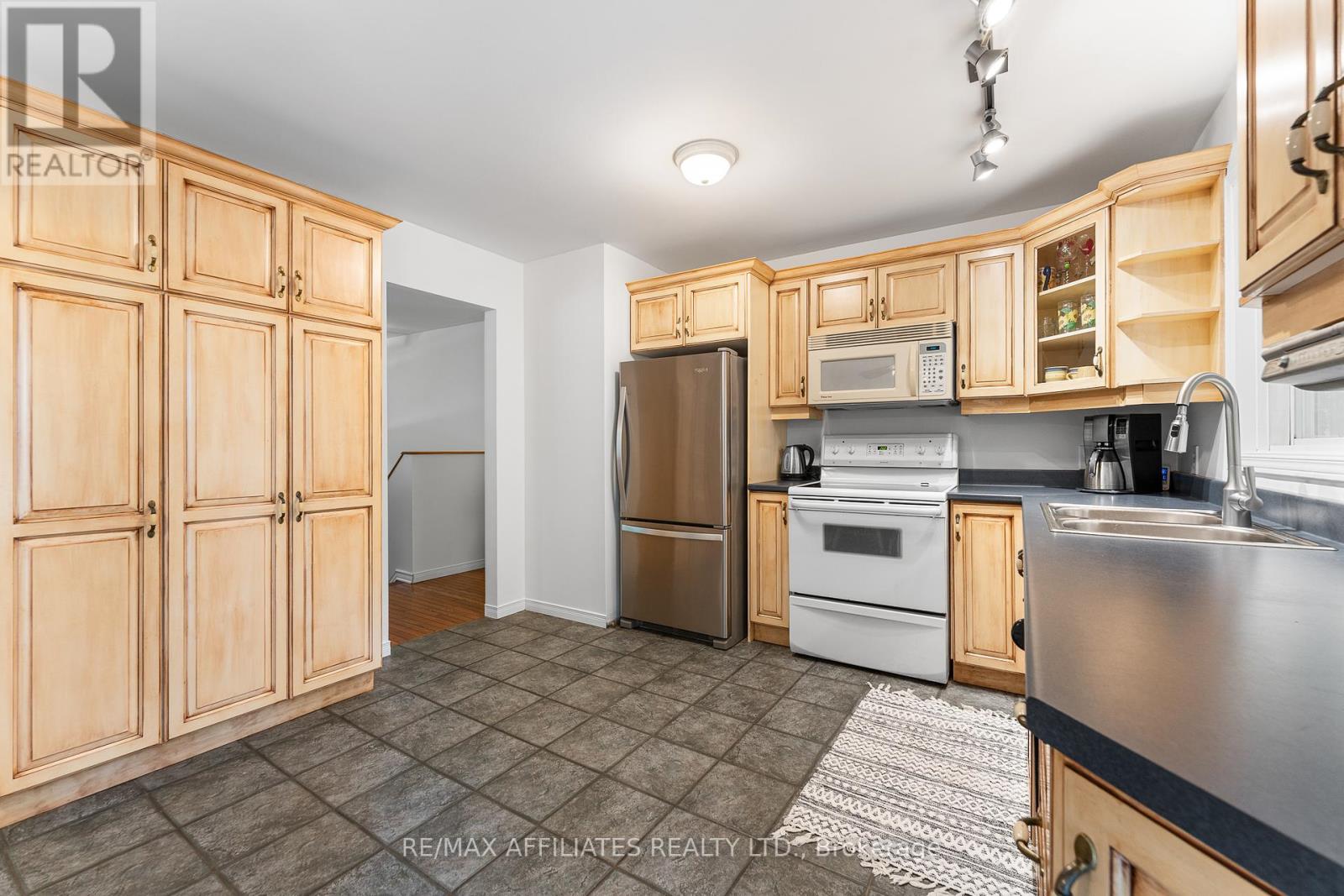 Photo 37 of 3662 Forestview Lane, Ottawa ON
