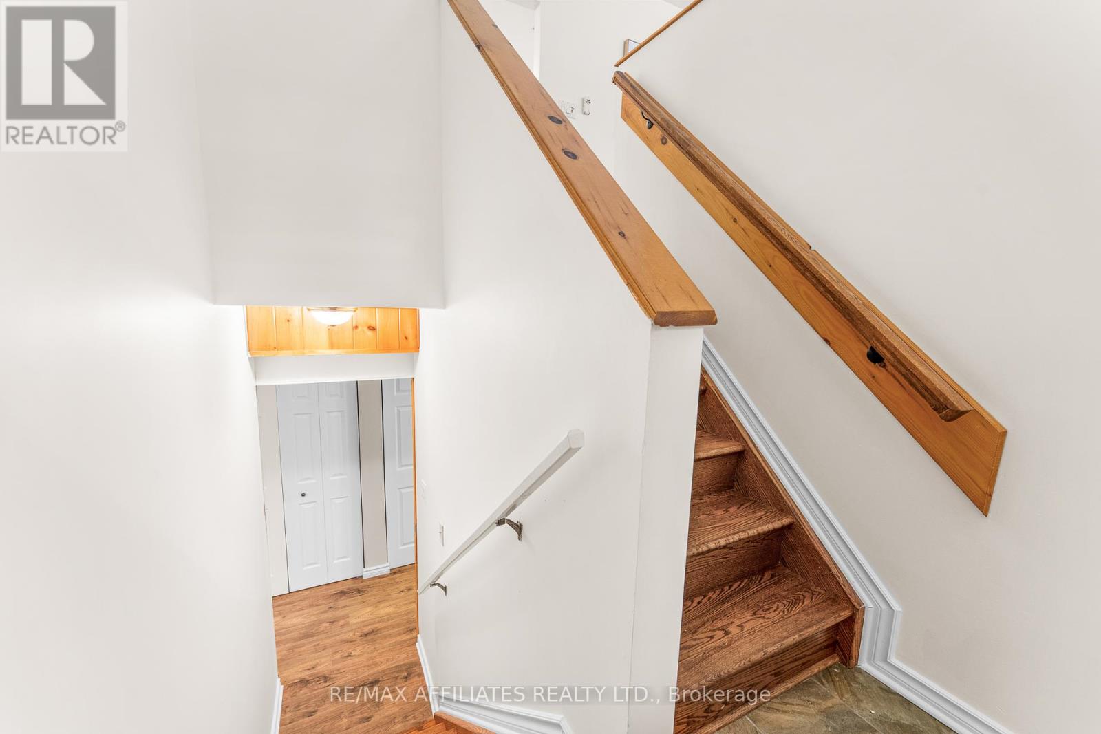 Photo 10 of 3662 Forestview Lane, Ottawa ON