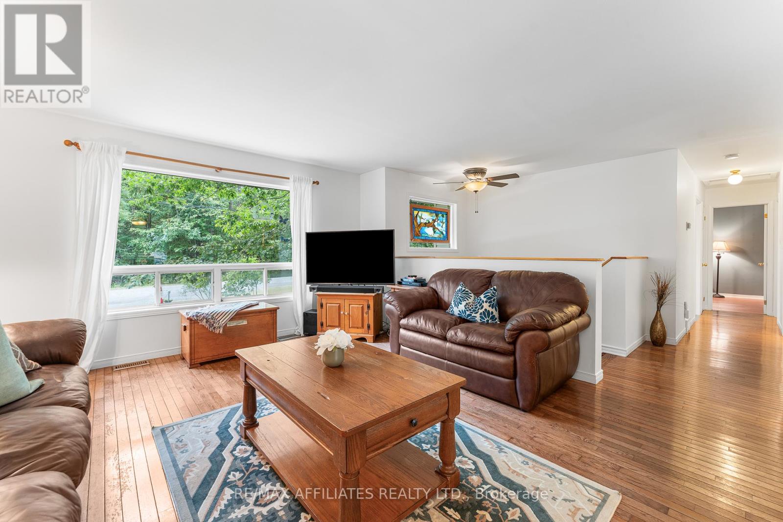 Photo 15 of 3662 Forestview Lane, Ottawa ON