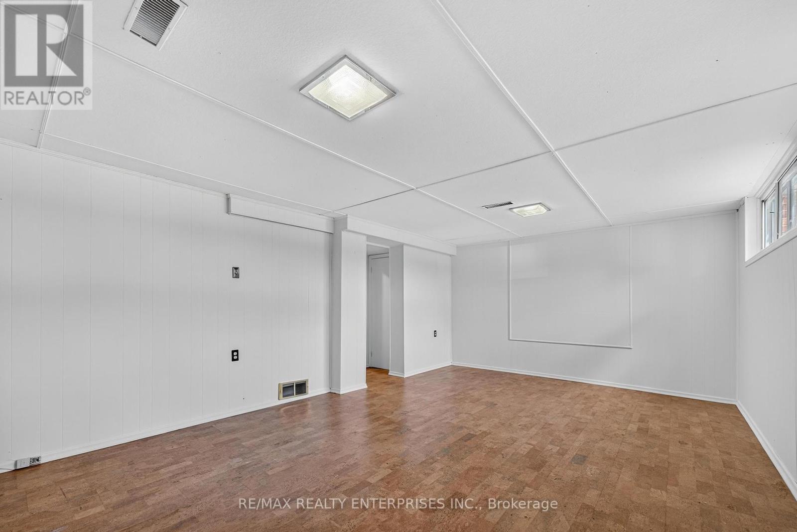 Photo 26 of 16 Warbeck Place, Toronto ON