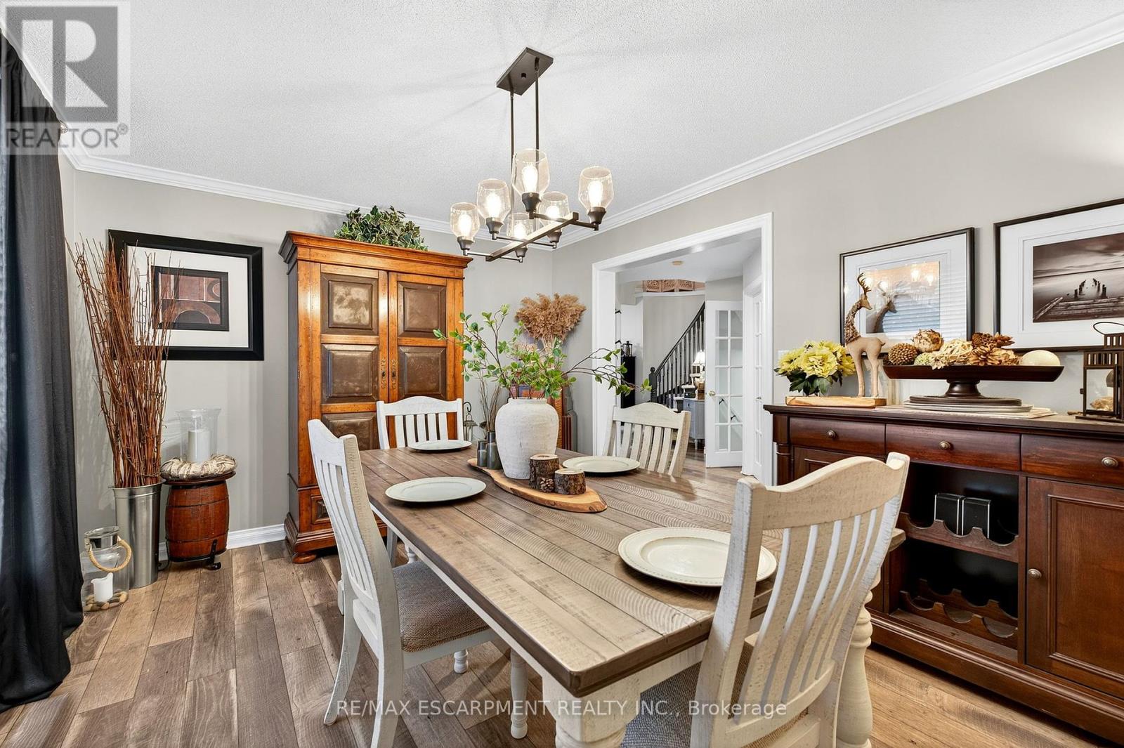 Photo 14 of 4118 Pincay Oaks Lane, Burlington ON