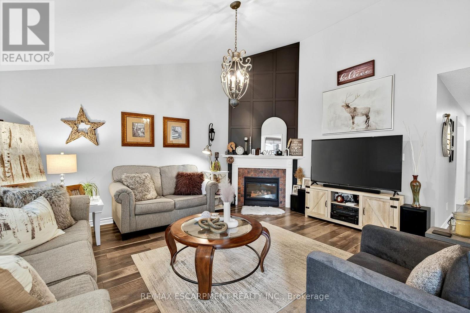 Photo 9 of 4118 Pincay Oaks Lane, Burlington ON