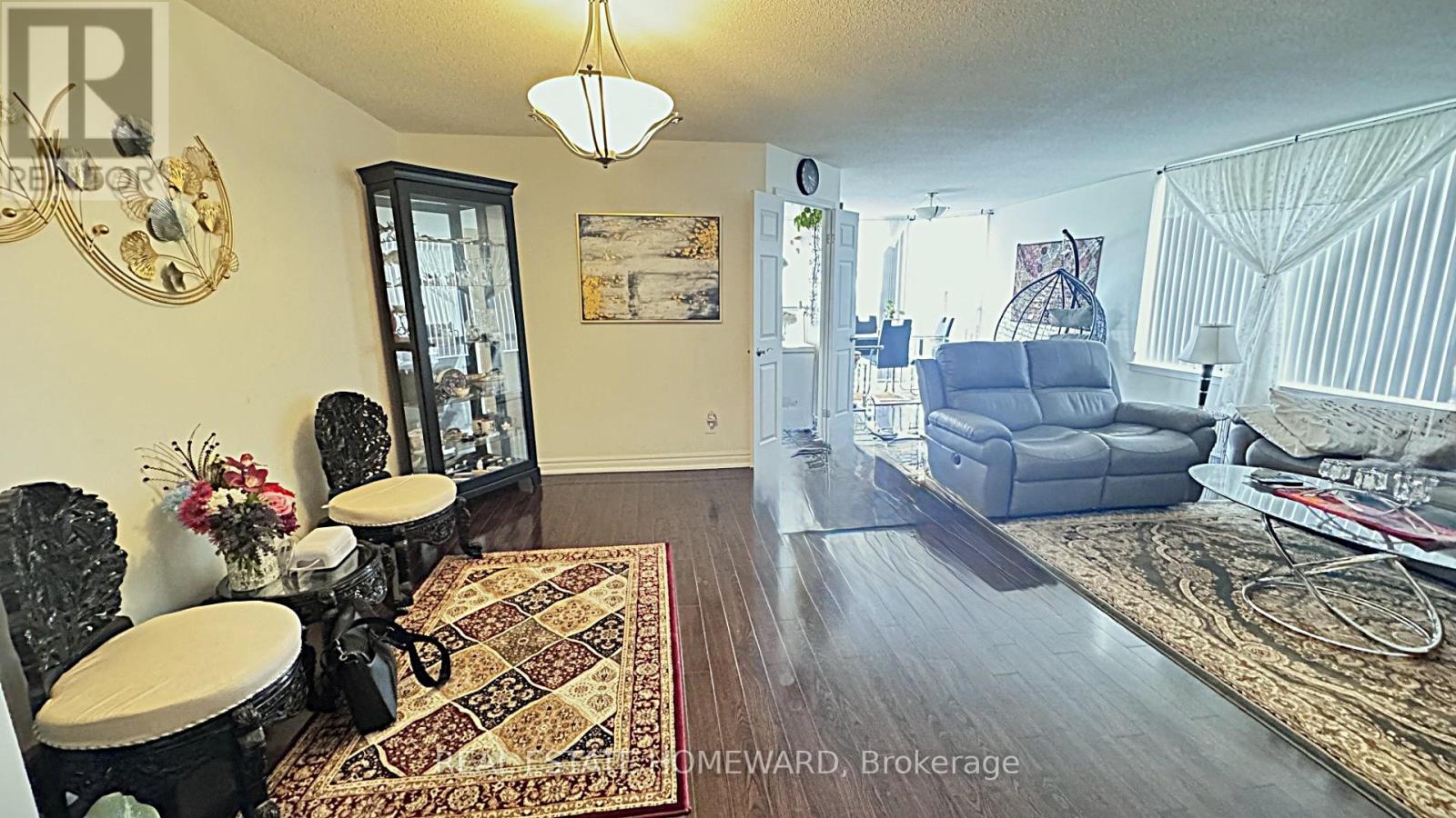 Photo 29 of 407 880 Dundas Street W, Mississauga ON