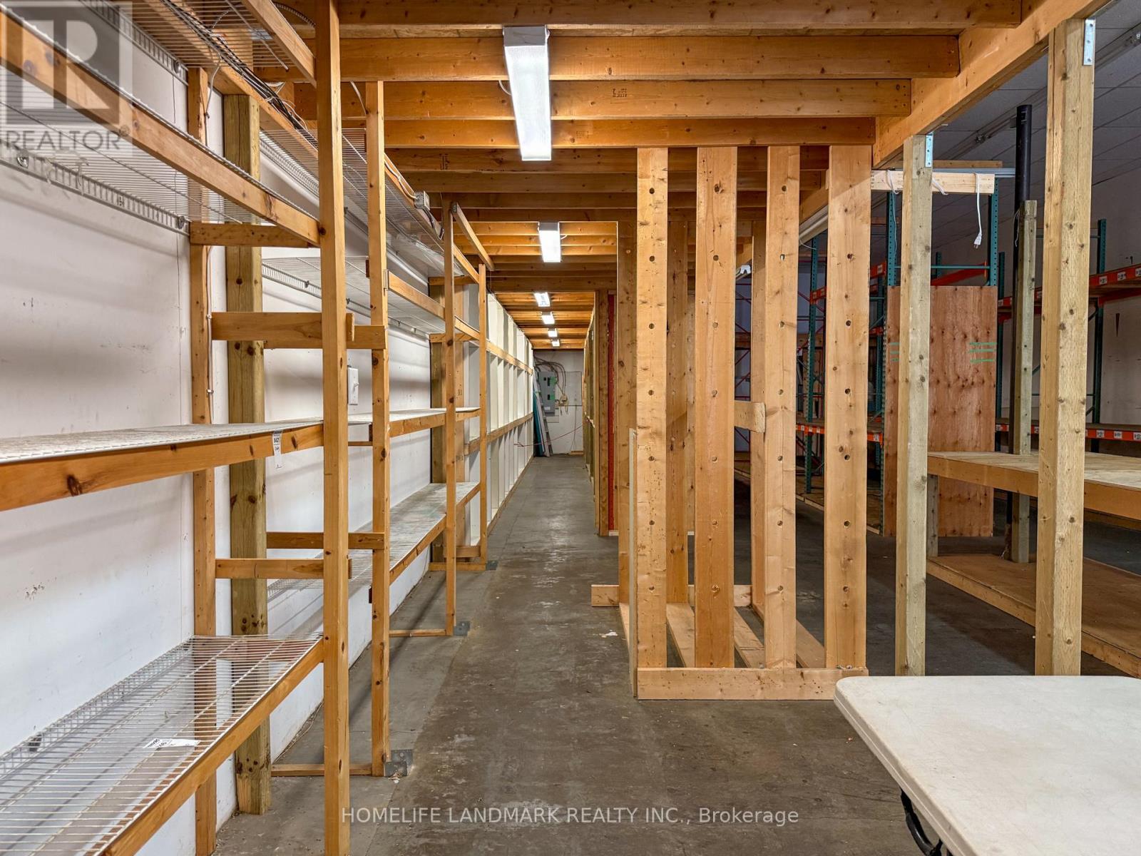 Photo 10 of 5 1605 Queen Street W, Toronto ON