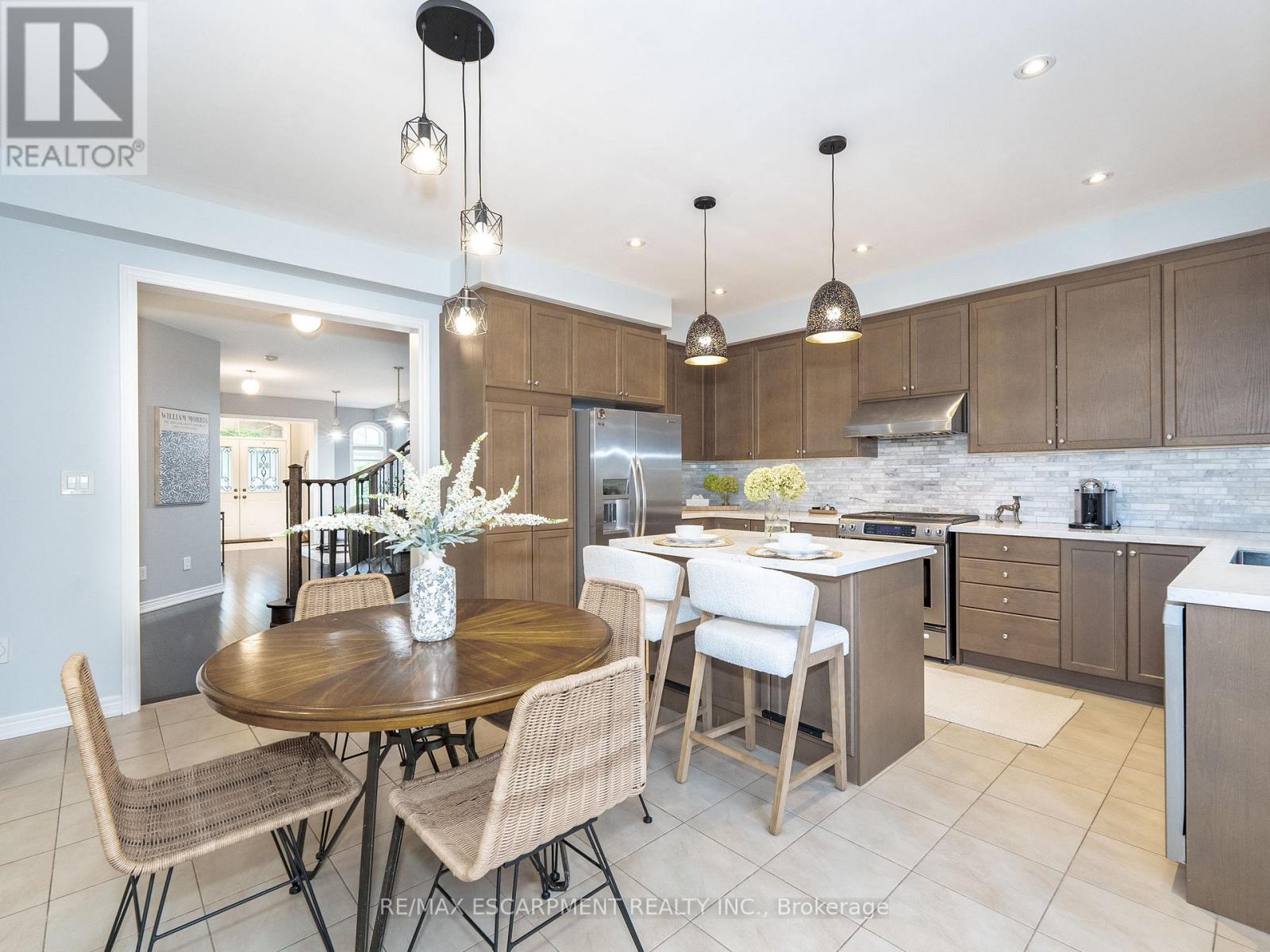 Photo 16 of 19 Mcknight Avenue, Hamilton ON