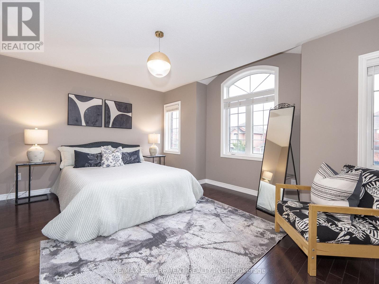 Photo 31 of 19 Mcknight Avenue, Hamilton ON