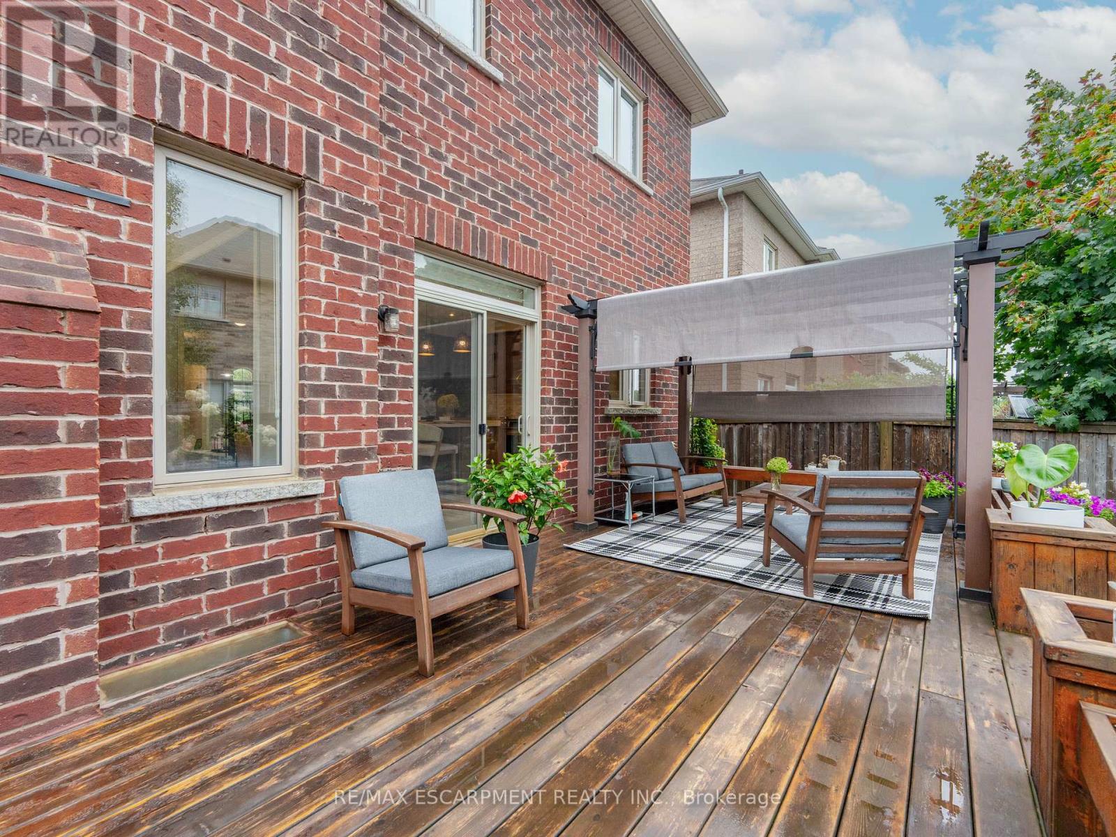 Photo 37 of 19 Mcknight Avenue, Hamilton ON