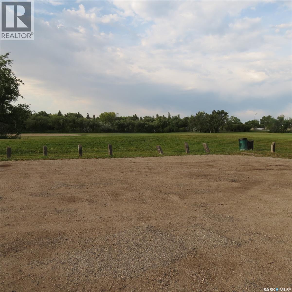 Photo 5 of 2256 Wascana Street, Regina SK